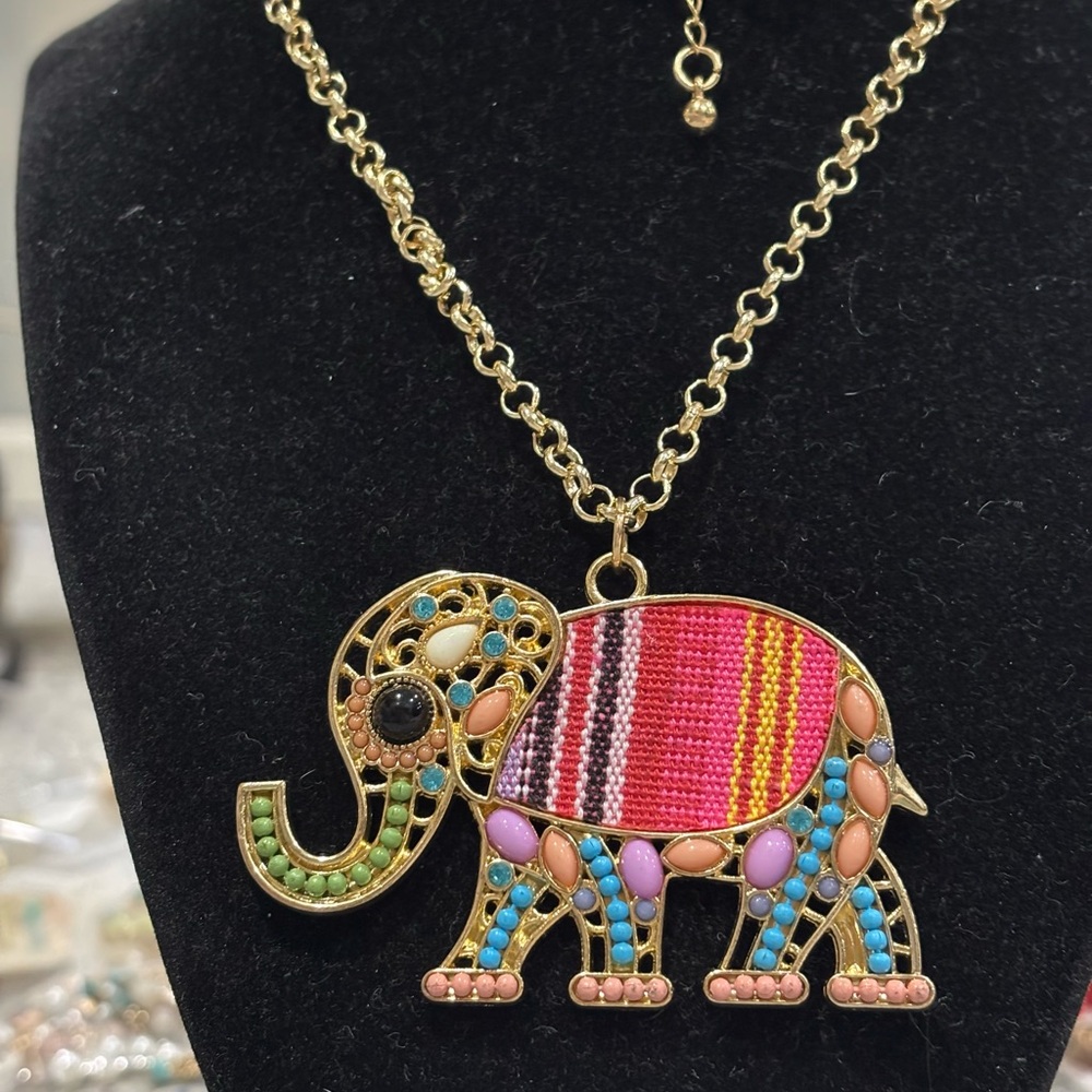 Decree Multicolor Beaded Elephant Pendant Necklace - Gold Chain - Picture 4 of 6